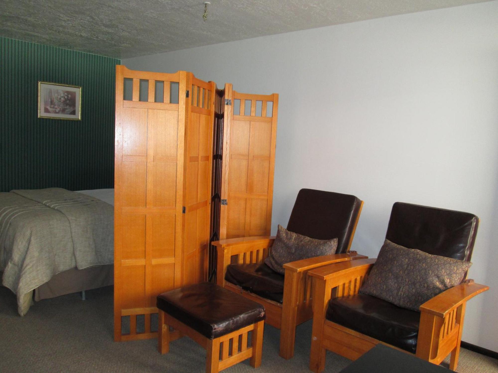Jim Butler Inn & Suites Тонопа Номер фото